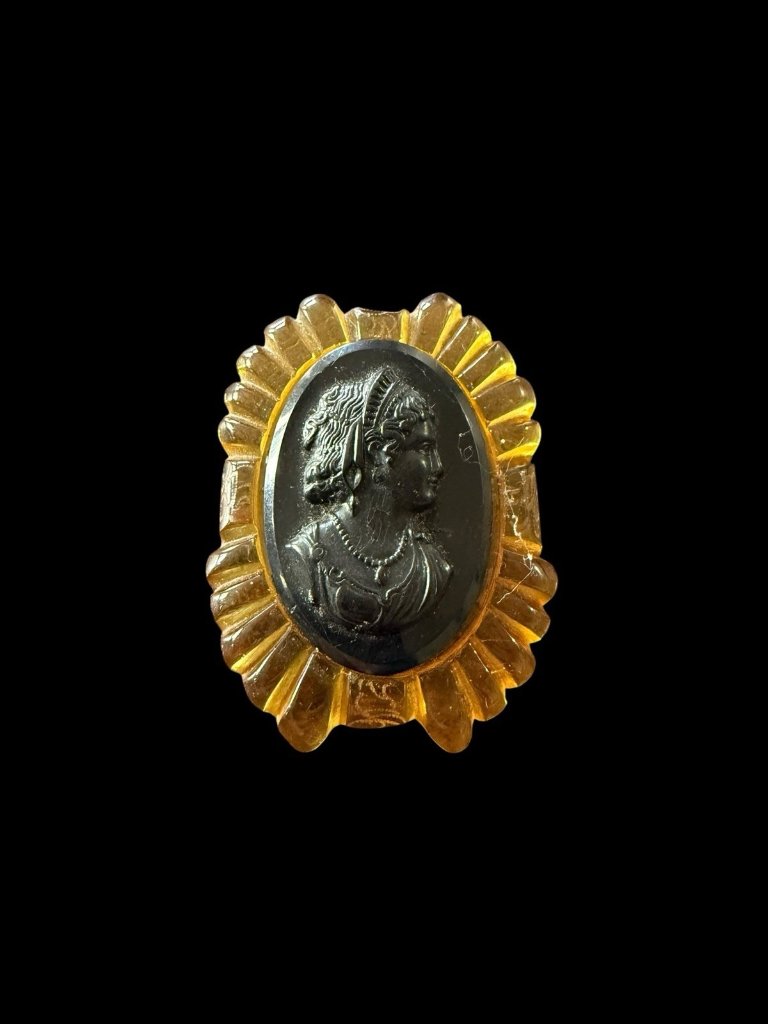 Antique 1920s Art Deco Yellow Black Bakelite Cameo Brooch Pin 2.5”